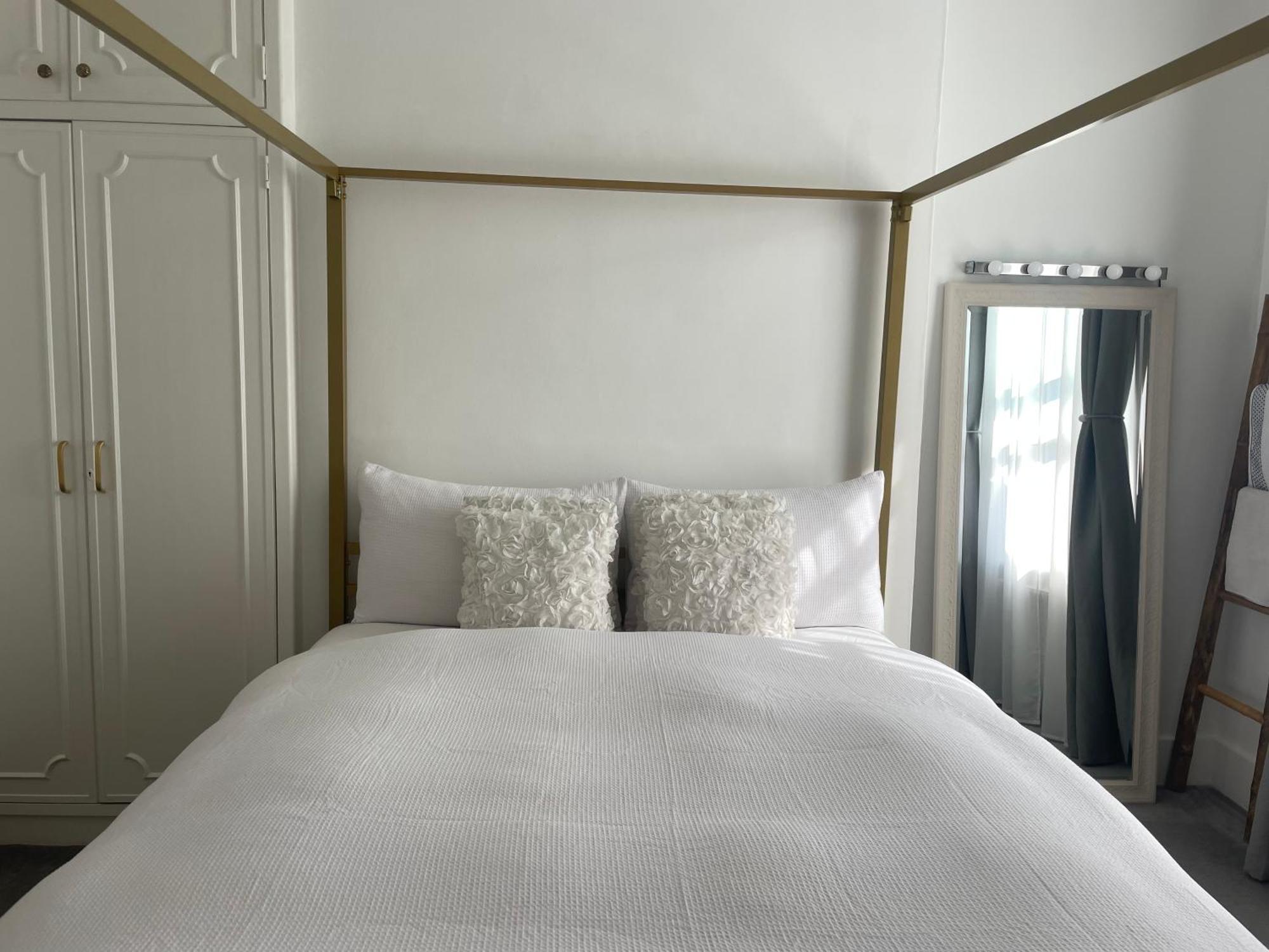 Queen Bedroom In Maida Vale London Bagian luar foto